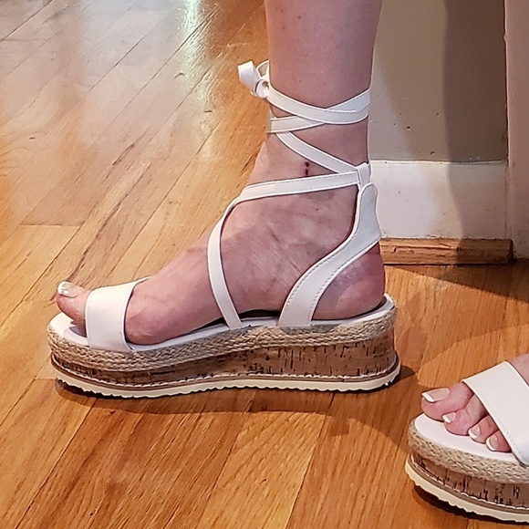 NWT White Cork Wedge Platform Sandal w/Ankle Wrap - Picture 2 of 4